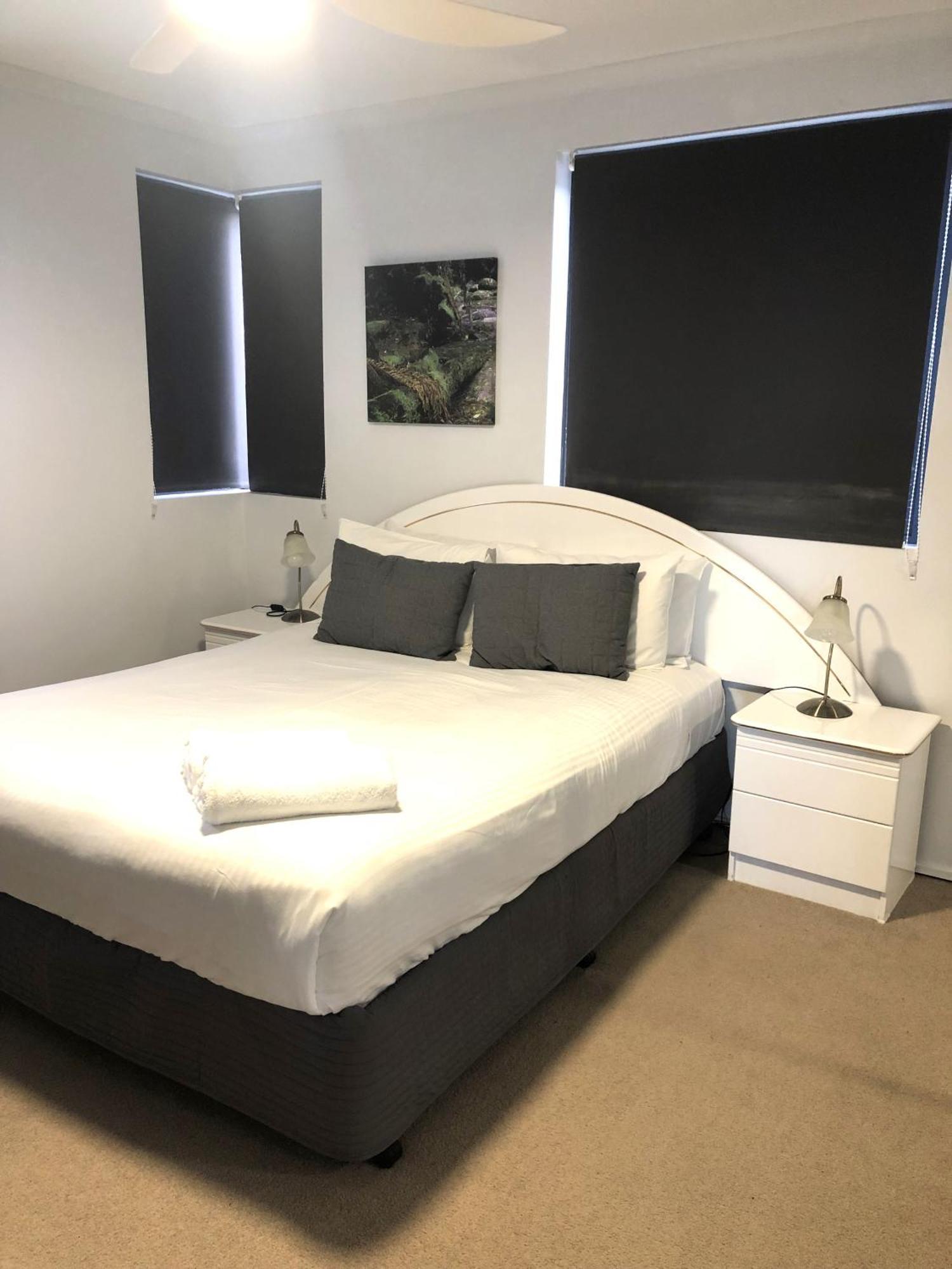 Centrepoint Apartments Калаундра Экстерьер фото