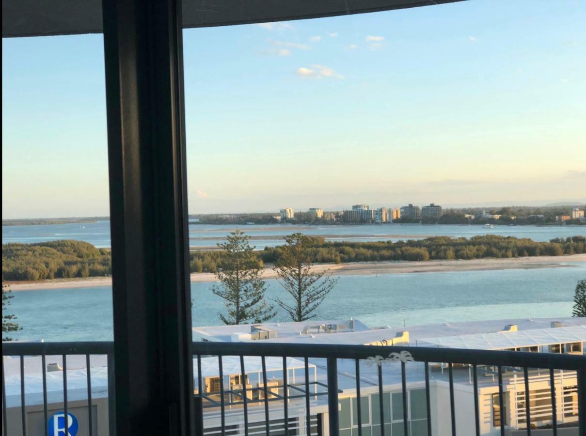 Centrepoint Apartments Калаундра Экстерьер фото